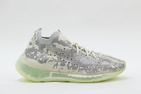 جزمة كاجوال اديدس