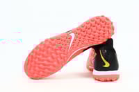 جزمة كرة قدم Nike
