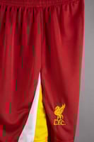 طقم ليفربول الاساسي 2024/2025