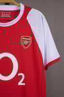 طقم ارسنال الاساسي 2004