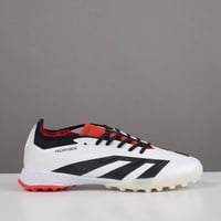 جزمة كرة قدم