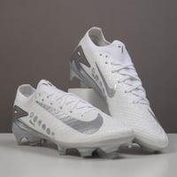 جزمة كرة قدم Nike