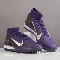 جزمة كرة قدم Nike