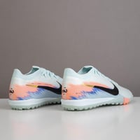 جزمة كرة قدم Nike