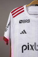 طقم فلامنغو الاساسي 2025/2024