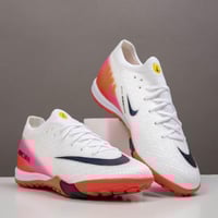 جزمة كرة قدم Nike