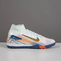 جزمة كرة قدم Nike