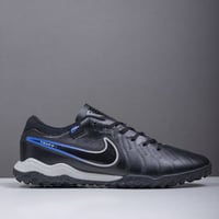 جزمة كرة قدم Nike