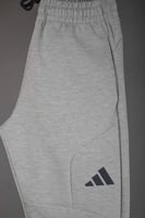 ترنك اديداس