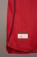 طقم مانشستريونايتد الاساسي 2025/2026