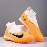 جزمة كرة قدم Nike