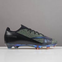 جزمة كرة قدم Nike