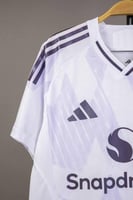 قميص مانشستر يونايتد الاحتياطي 2026/2025