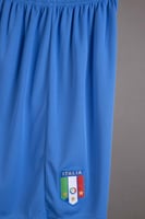 طقم منتخب ايطاليا الاساسي 2006