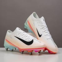 جزمة كرة قدم Nike