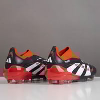 جزمة كرة قدم Adidas