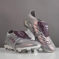 جزمة كرة قدم Adidas