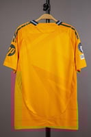 قميص ريال مدريد الاحتياطي 2025/2024