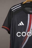 طقم ليفر بليت الاحتياطي 2025/2026