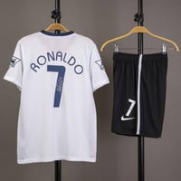 طقم مانشستر يونايتد كلاسيكي 2008