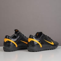 جزمة كرة قدم Nike