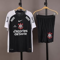 طقم كرنثياز الاساسي 2025/2026