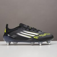 جزمة كرة قدم Adidas