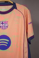 طقم برشلونة الاحتياطي 2025/2026