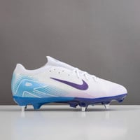 جزمة كرة قدم Nike