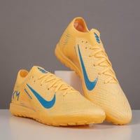 جزمة كرة قدم Nike