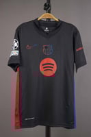 قميص برشلونة الاحتياطي 2024/2025