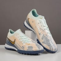 جزمة كرة قدم Nike