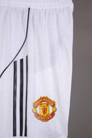 طقم مانشستر يونايتد الاساسي كم طويل 2026/2025