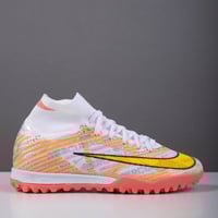 جزمة كرة قدم Nike