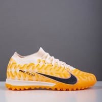 جزمة كرة قدم Nike