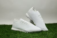 جزمة كرة قدم Adidas