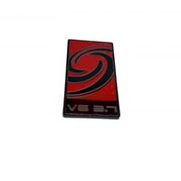 علامة v6 احمر واسود