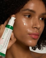 سيروم اكسيس واي المصحح للبقع الداكنة