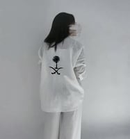 قميص لينن بتطريز سيفين ونخلة