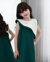 فستان أخضر شعار المملكة