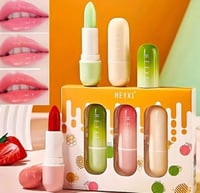 مجموعة مرطب شفاة لتنعيم الشفاة واعطا مظهر صحي