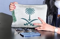 شنط باوتش أنيقة و مميزة بشعار سيفين و نخله ( اليوم...