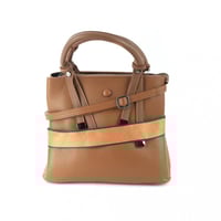 شنطة يد انيقه و بجودة عالية مع حمالة للكتف - متعدد...