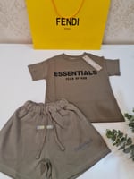 طقم من قطعتين أنيق (اللون مائل للبني )