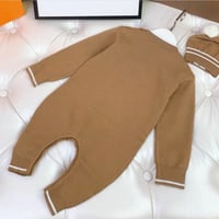 افرول صوف شتوي للمواليد مع القبعه