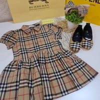 فستان بناتي ناعم وأنيق