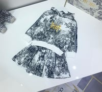 تيور من قطعتين بنقشات جميلة باللون الاسود