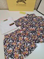 طقم أنيق جدا وفخم من ثلاث قطع