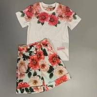 طقم شورت بطبعات الورود