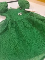 فستان بناتي فخم بأكمام البف مع بروش